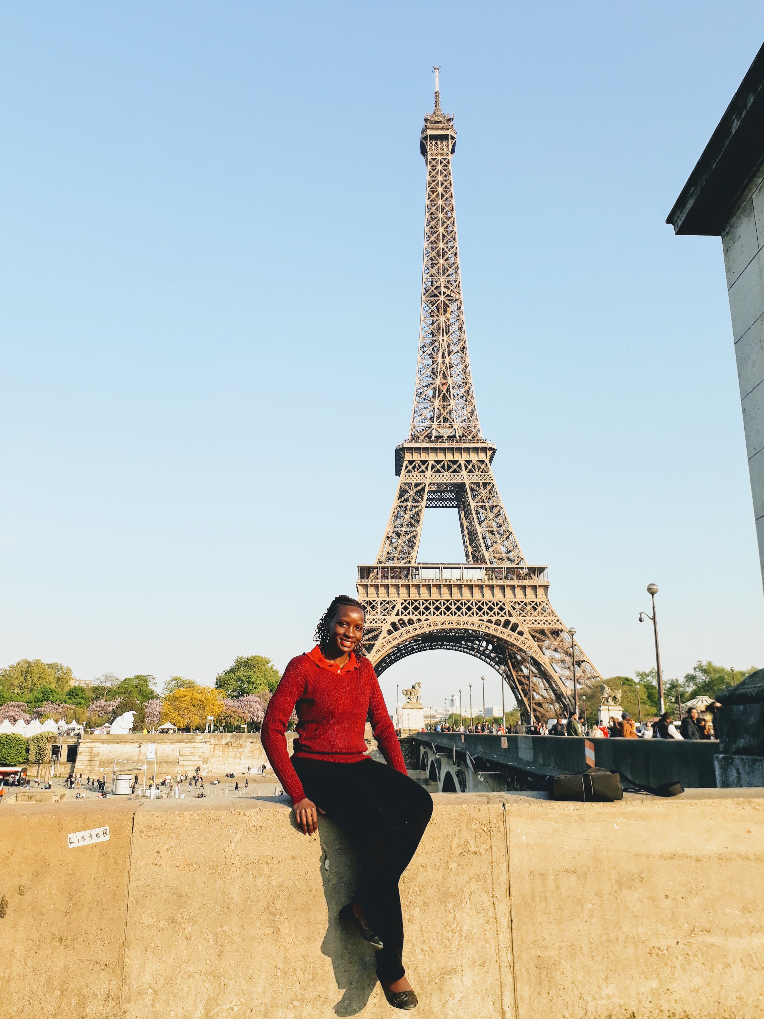 Best places to take pictures of the Eiffel Tower